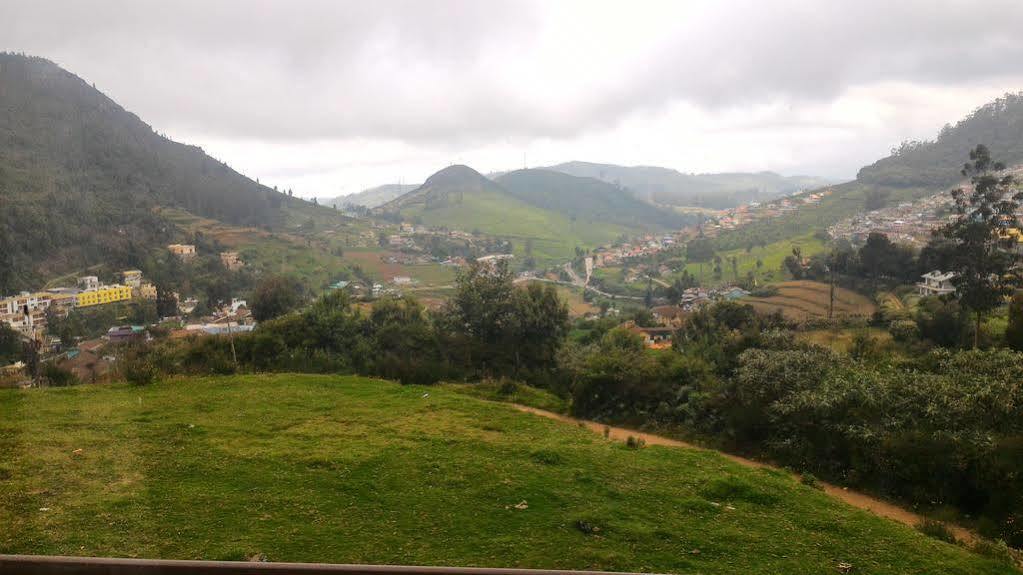 Sherlock Ooty Exteriör bild